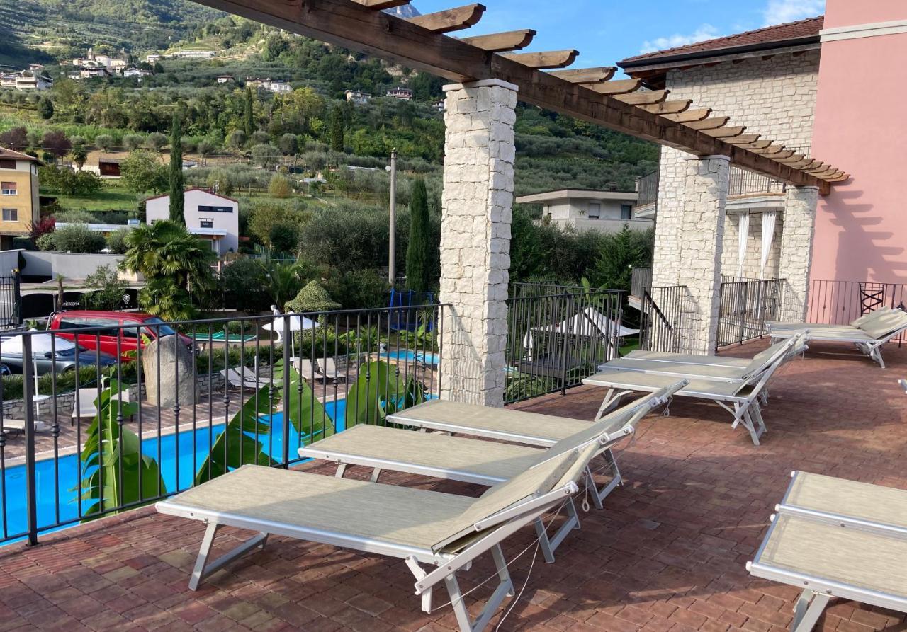 Residence Segattini Riva del Garda Ngoại thất bức ảnh