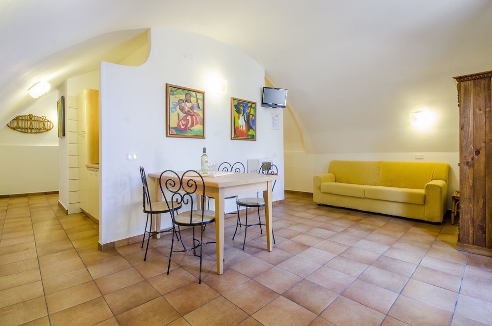 Residence Segattini Riva del Garda Ngoại thất bức ảnh