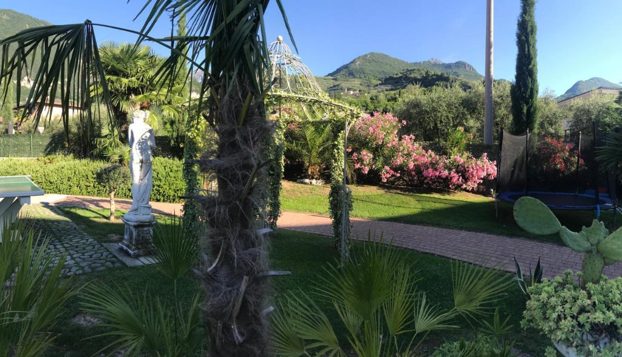 Residence Segattini Riva del Garda Ngoại thất bức ảnh